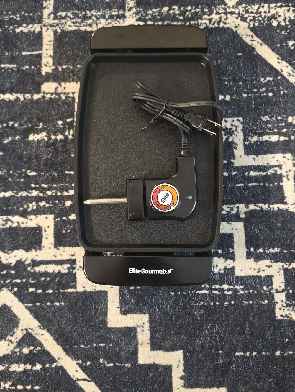 Black Electric Smokeless Grill with Temperature Probe